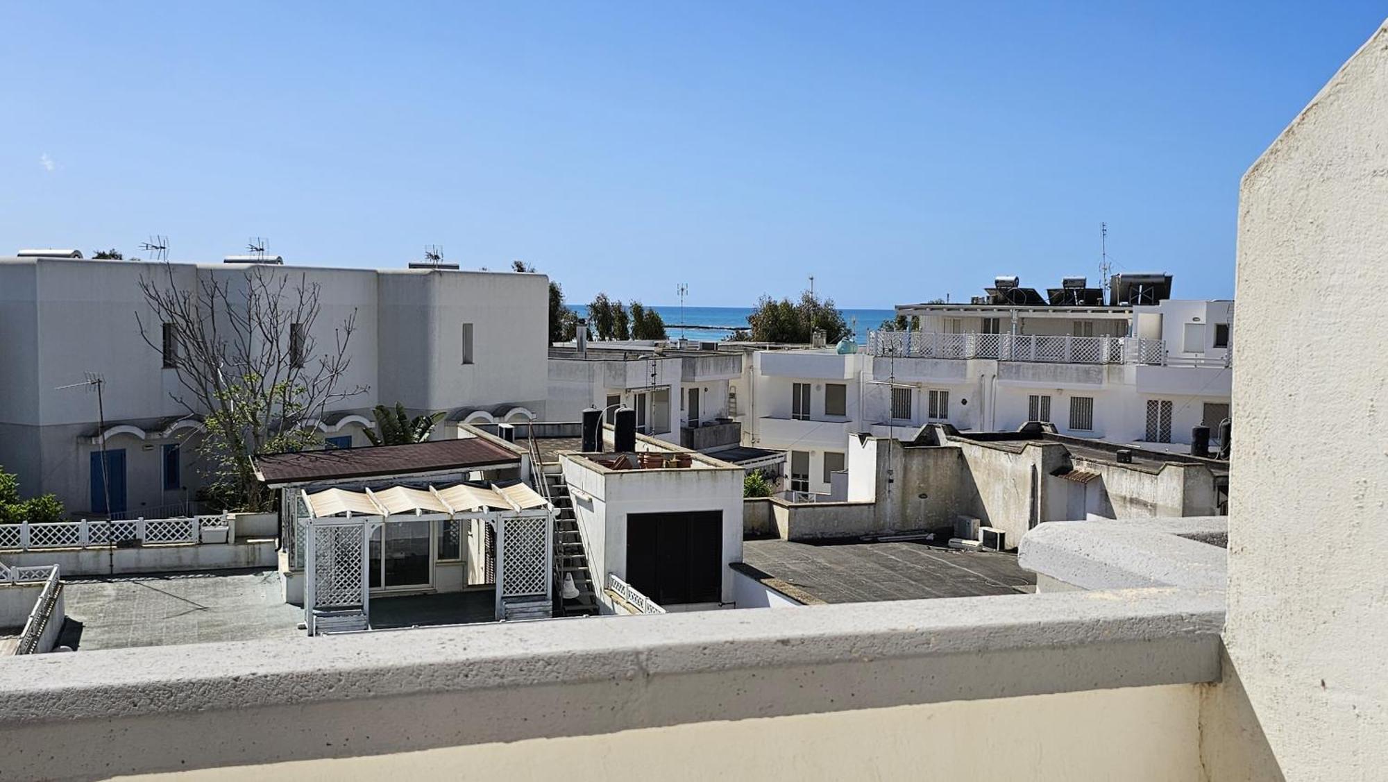 Hotel Baia Del Cigno トッレ・サン・ジョヴァンニ・ウジェント エクステリア 写真